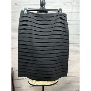 Larry Levine size‎ 6 stretch black pencil skirt with layered look - 2541